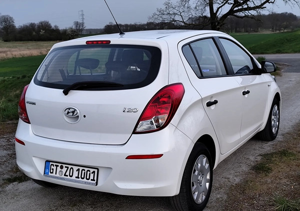 Hyundai i20 cena 16800 przebieg: 118000, rok produkcji 2014 z Legnica małe 704